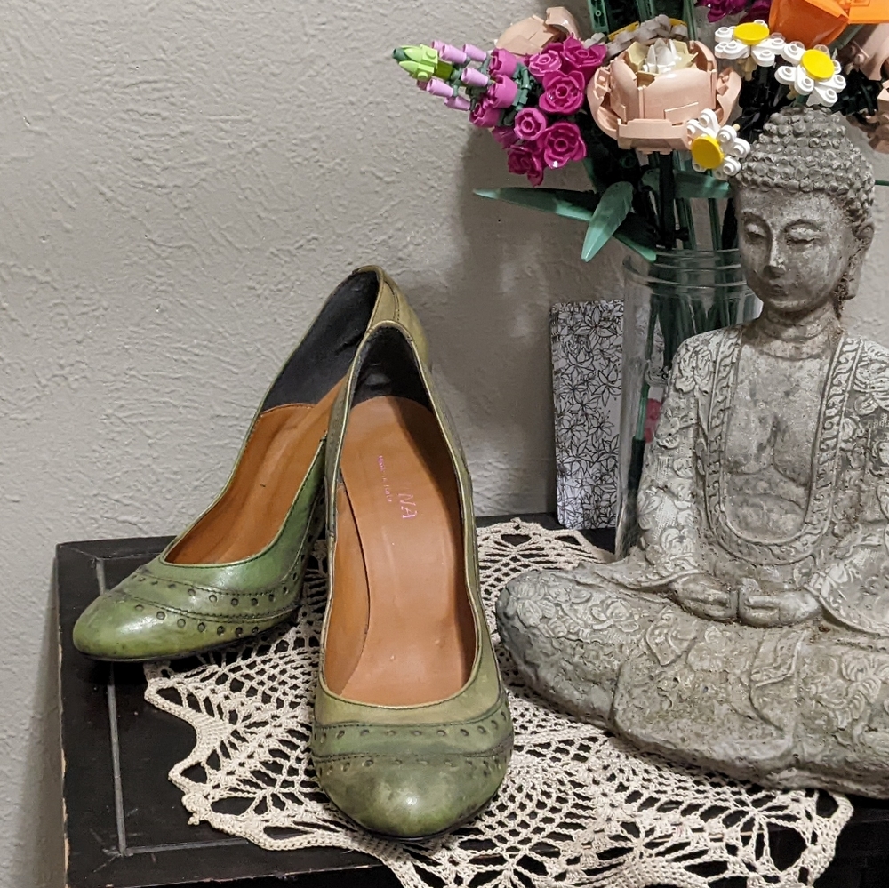 Vintage Italian leather heels